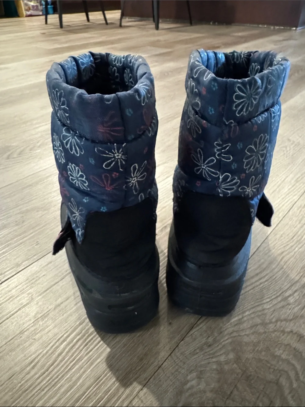 Girls Navy Floral Snow Boots
